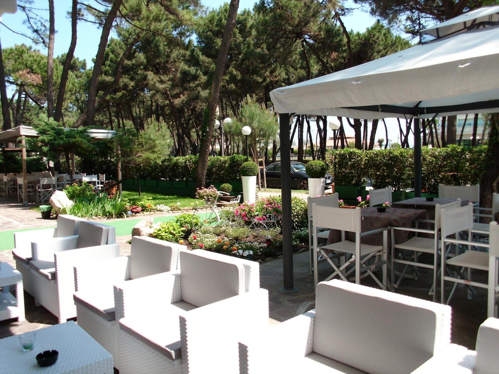 Hotel Sahara Milano Marittima Dış mekan fotoğraf