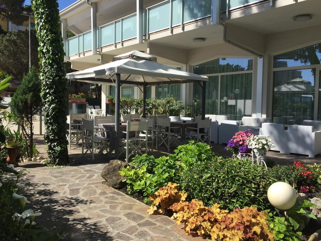 Hotel Sahara Milano Marittima Dış mekan fotoğraf