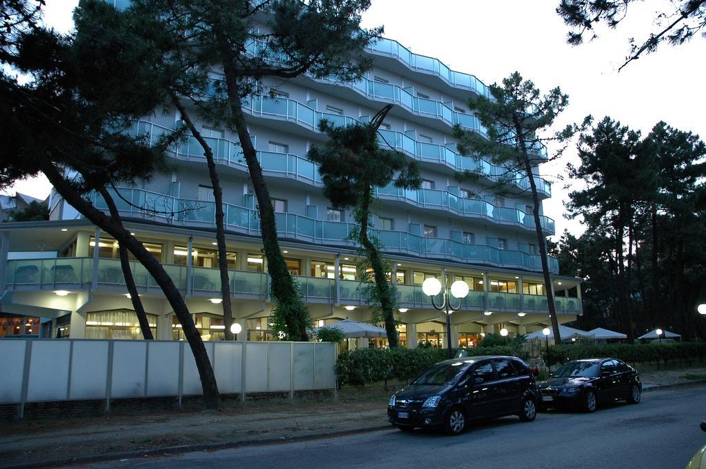 Hotel Sahara Milano Marittima Dış mekan fotoğraf