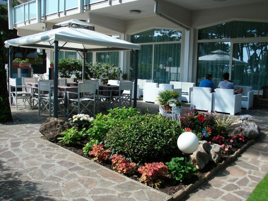 Hotel Sahara Milano Marittima Dış mekan fotoğraf