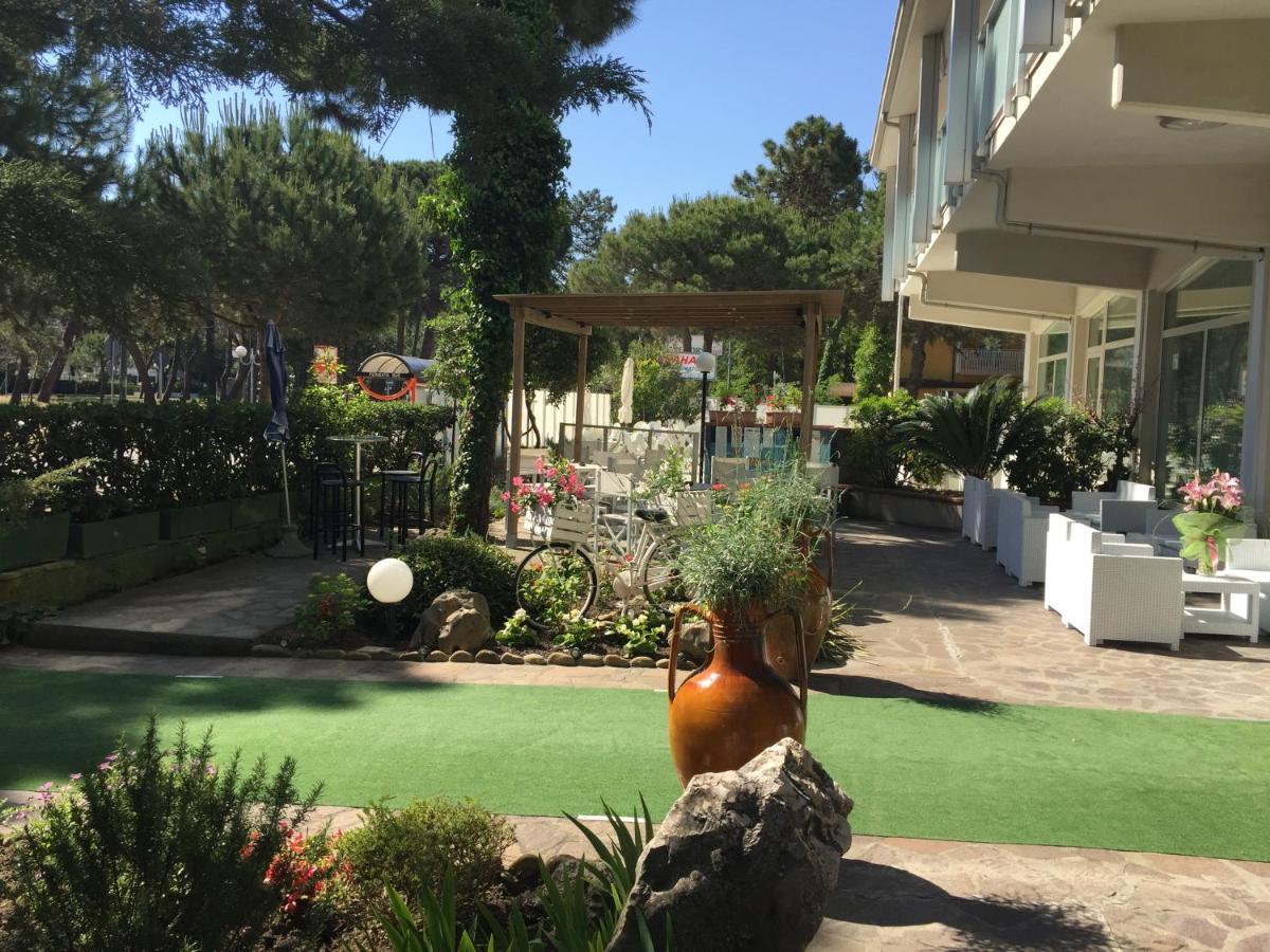 Hotel Sahara Milano Marittima Dış mekan fotoğraf