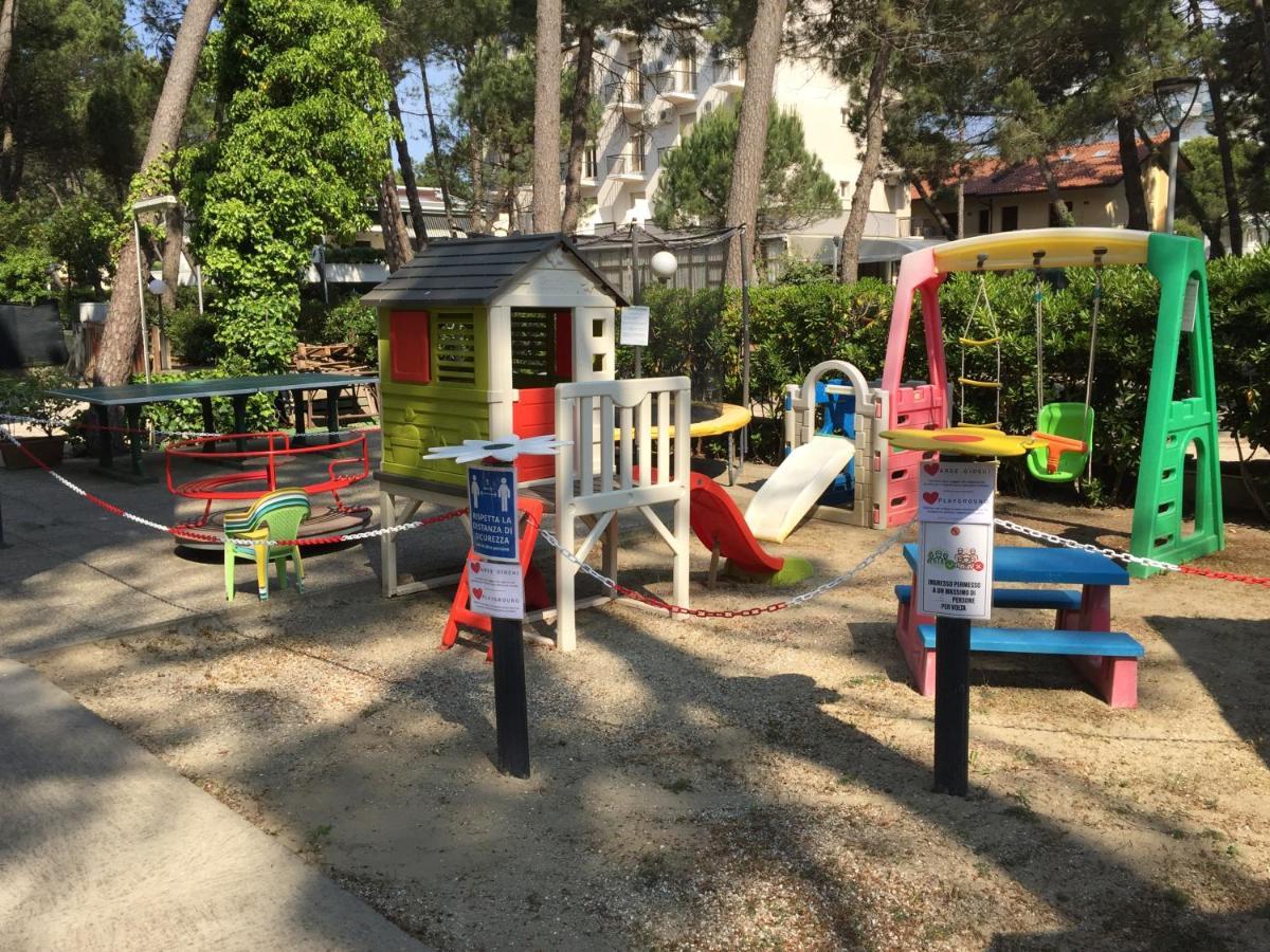 Hotel Sahara Milano Marittima Dış mekan fotoğraf